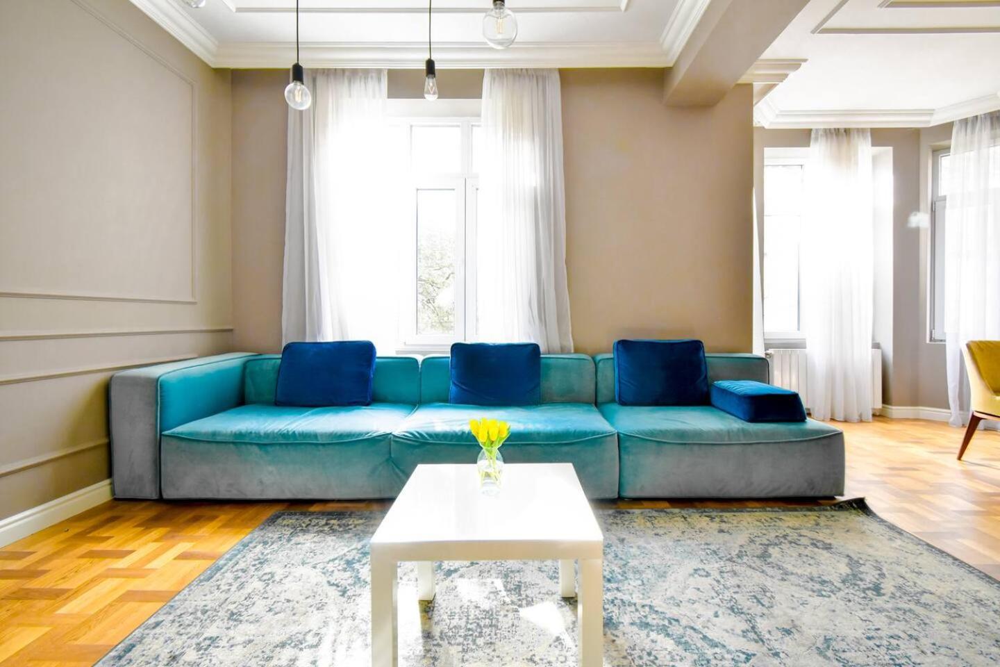 ソフィア2Bdr Luxury On Prime Locationアパートメント エクステリア 写真