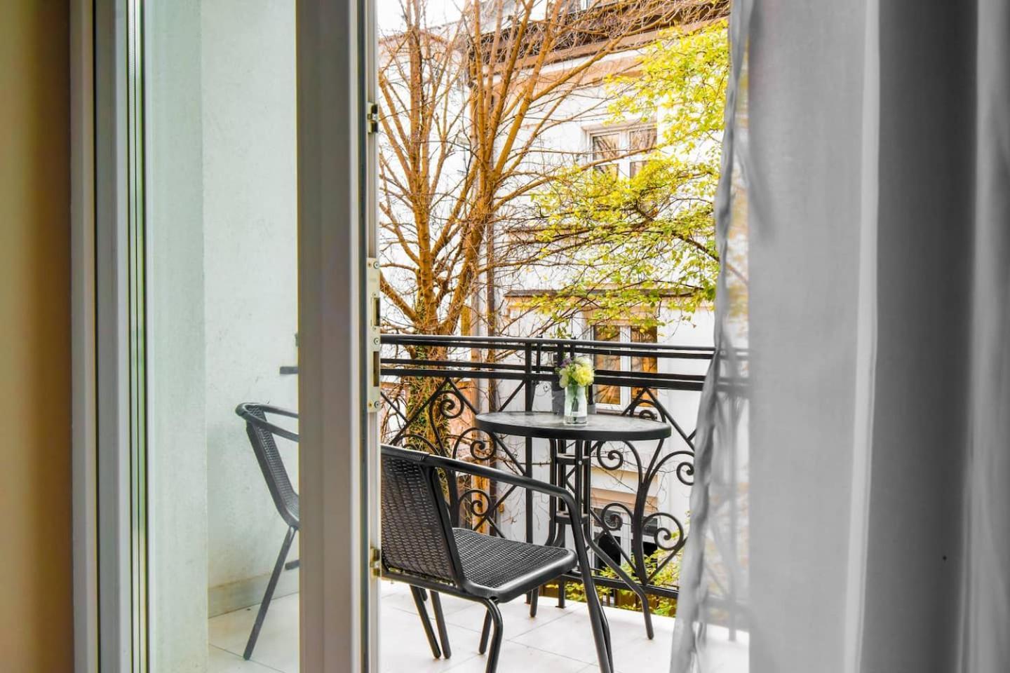ソフィア2Bdr Luxury On Prime Locationアパートメント エクステリア 写真