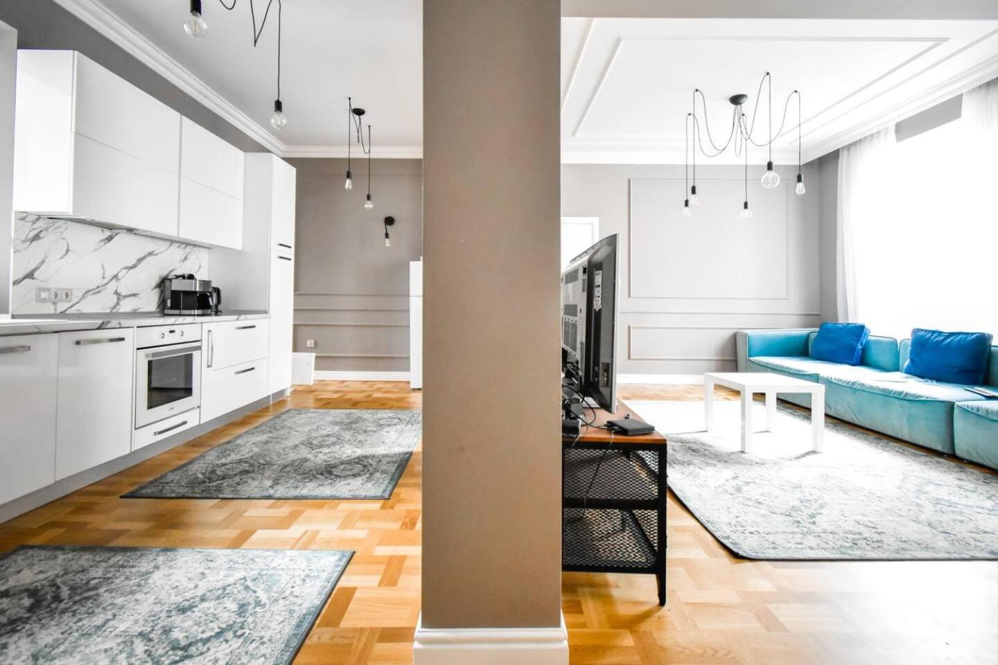 ソフィア2Bdr Luxury On Prime Locationアパートメント エクステリア 写真